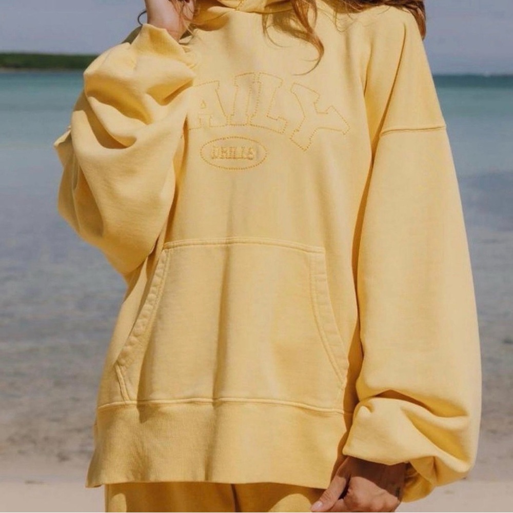 Daily Drills Oversized Yellow Hoodie - Picture 3 of 7